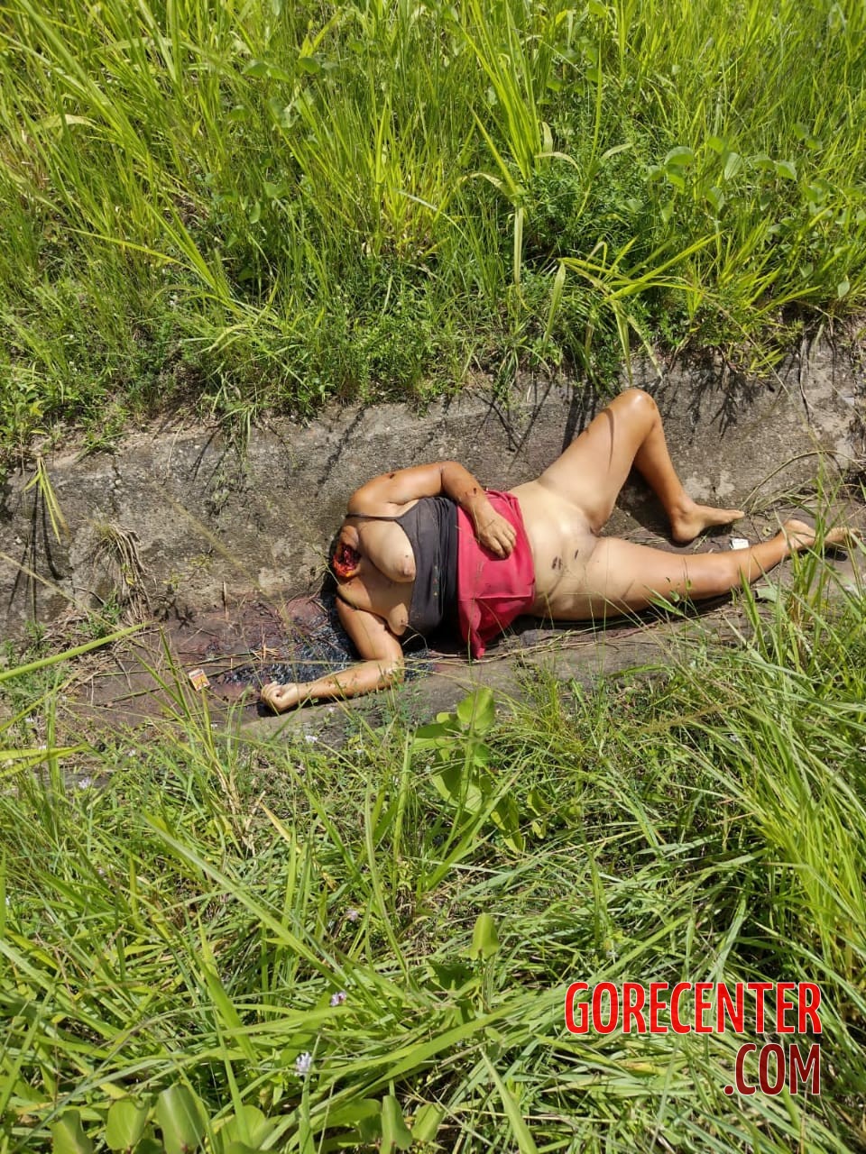 dead woman nude Naked Dead Women Are Hawt! | HuffPost Latest News